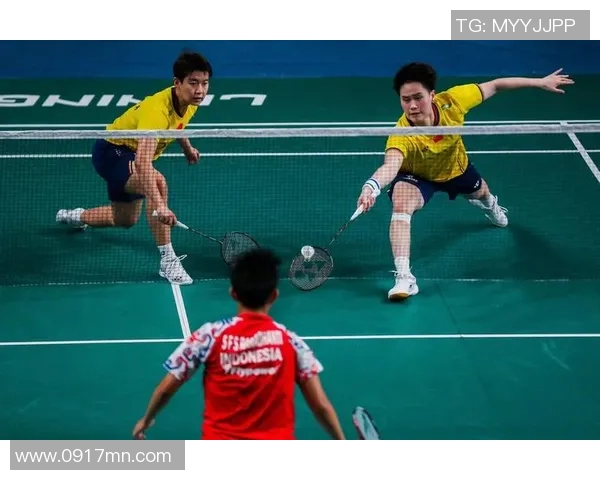 上海羽毛球队在精英赛中的灵活性展现与战术分析 上海羽毛球队在精英赛中的灵活性展现与战术分析